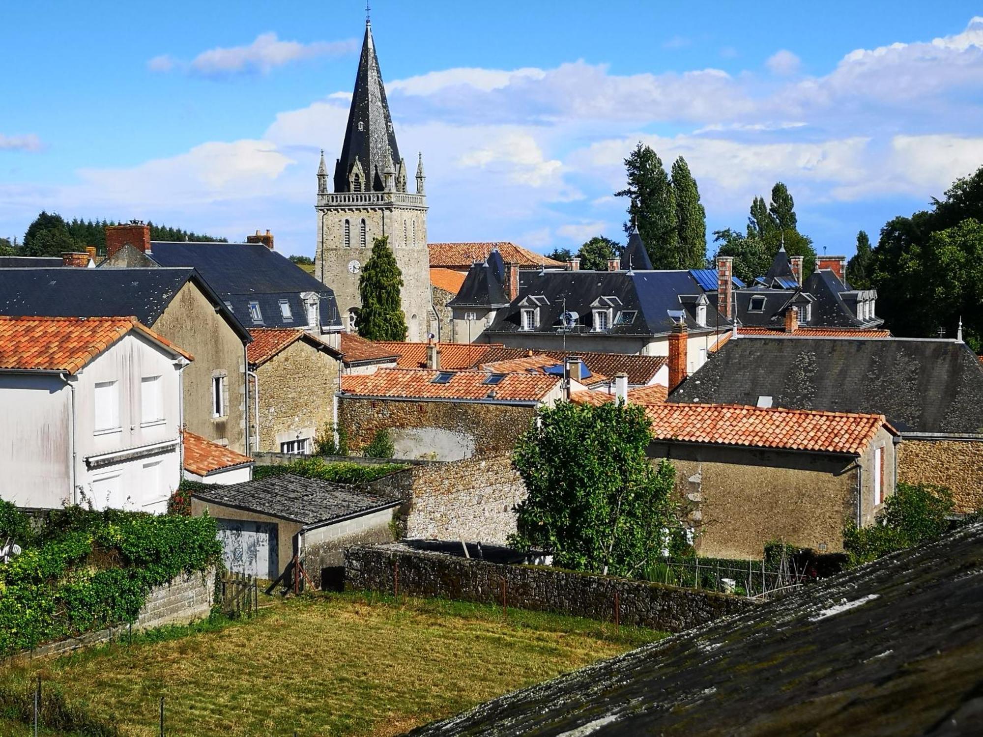 Gite Duguesclin La Flocellière Exteriör bild